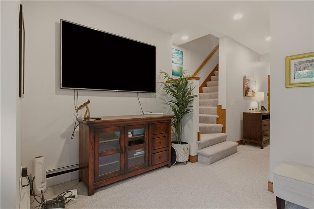 158 Narragansett Avenue #U - Photo 5