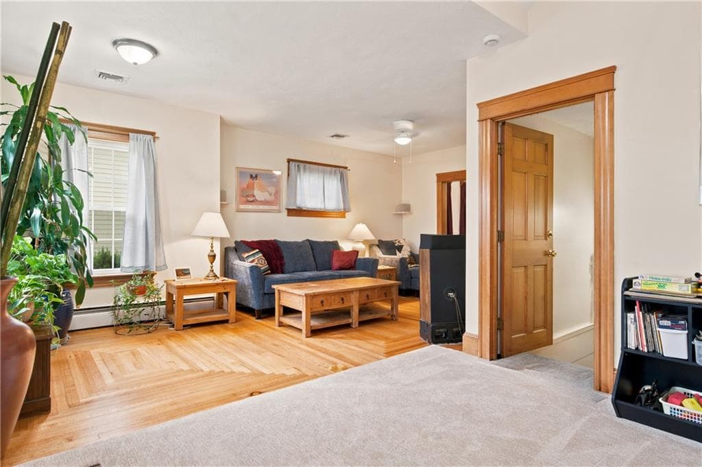195 Elmore Avenue - Photo 3
