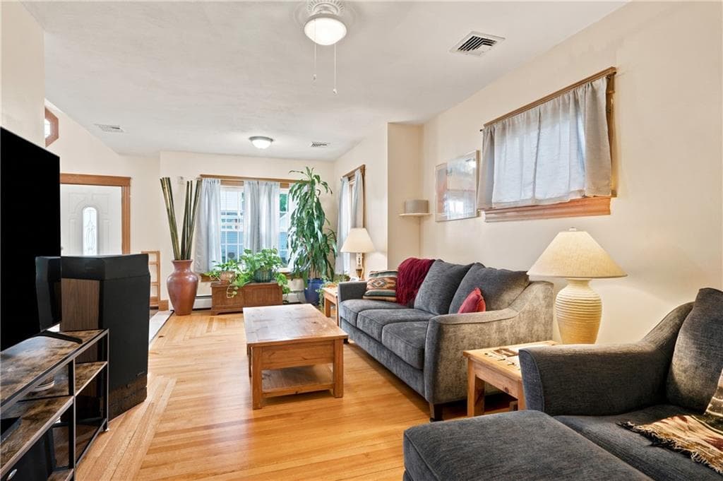 195 Elmore Avenue - Photo 4