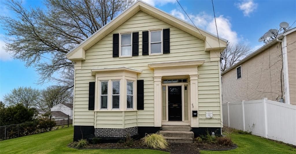 38 Pleasant Street