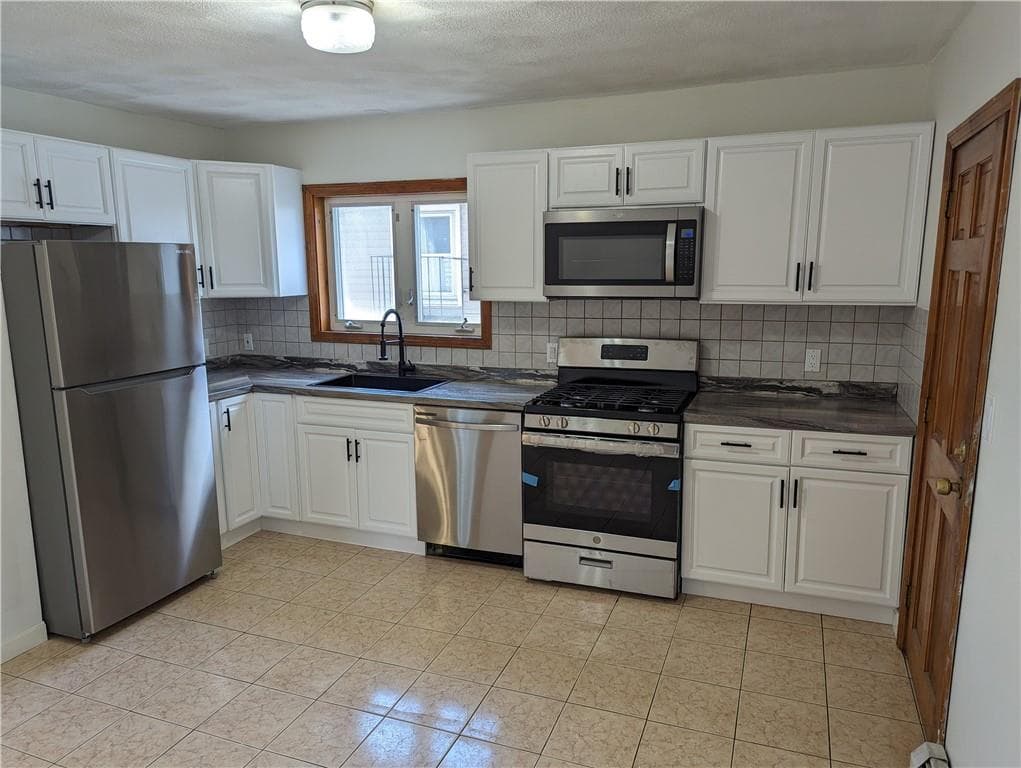 61 Utton Avenue #2 - Photo 3