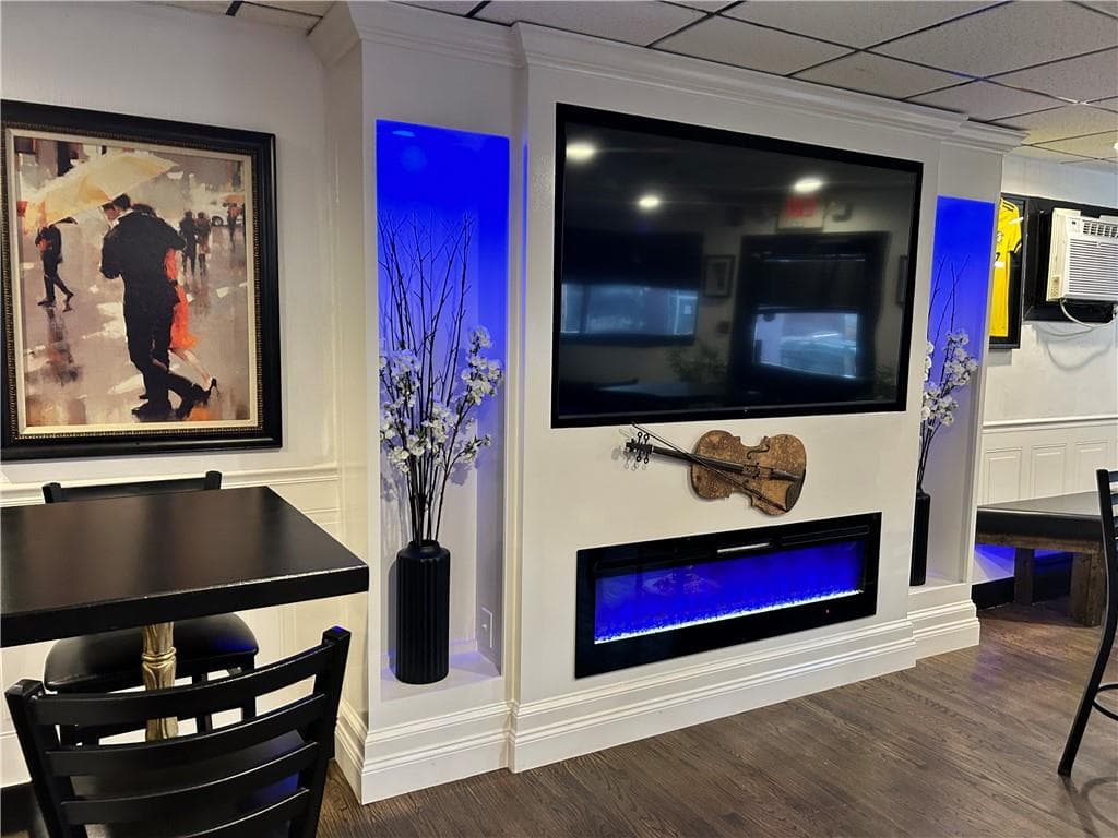 605 Broadway - Photo 3