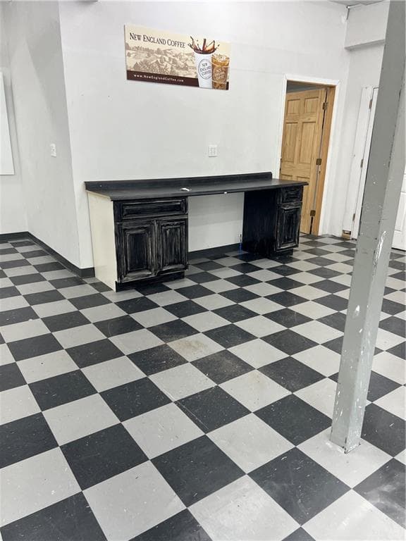 711 providence Street - Photo 2
