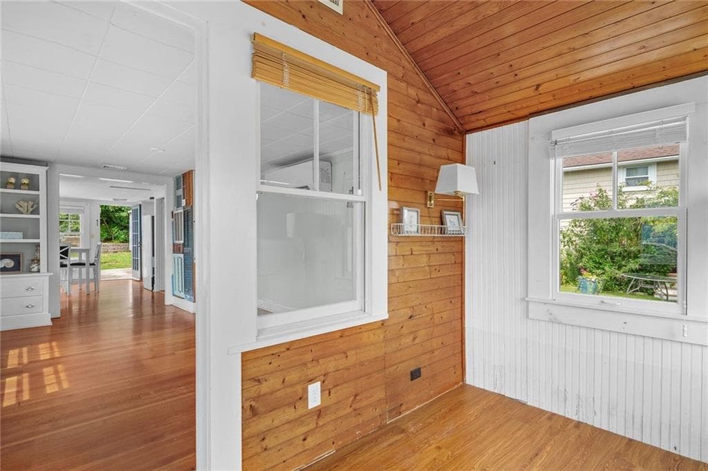 12 Atlantic Avenue - Photo 3