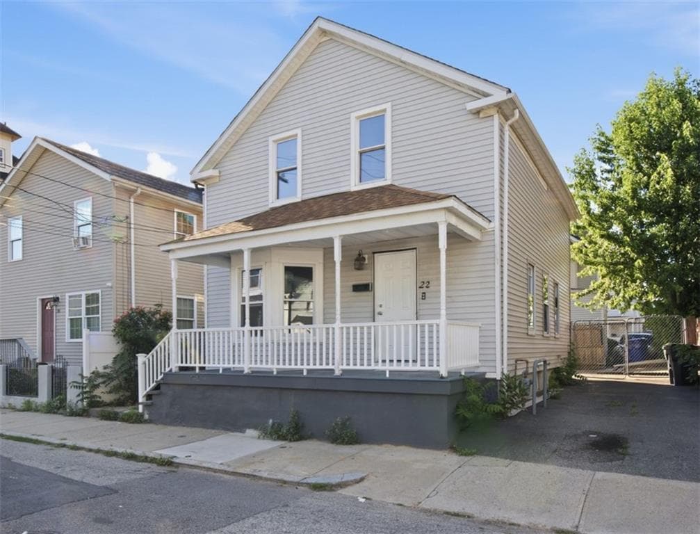 22 Gladstone Street - Photo 2