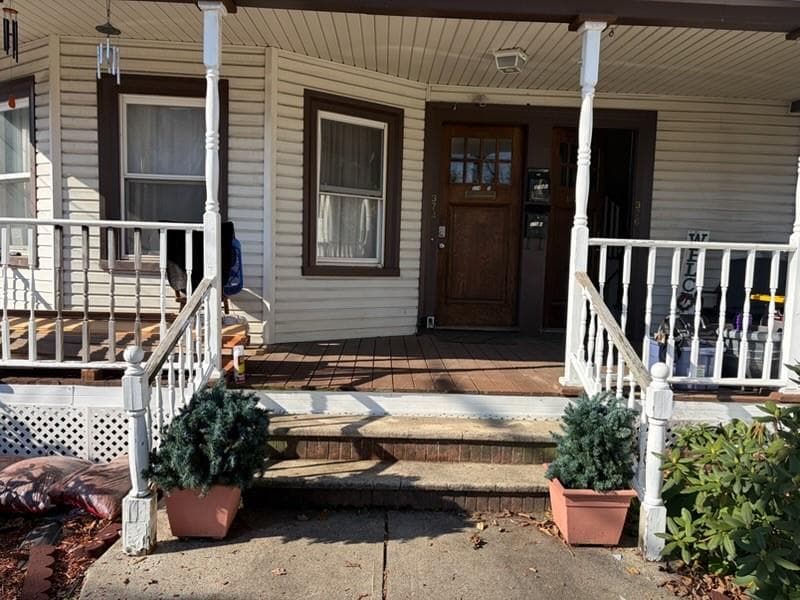 374 Woonasquatucket Avenue - Photo 2