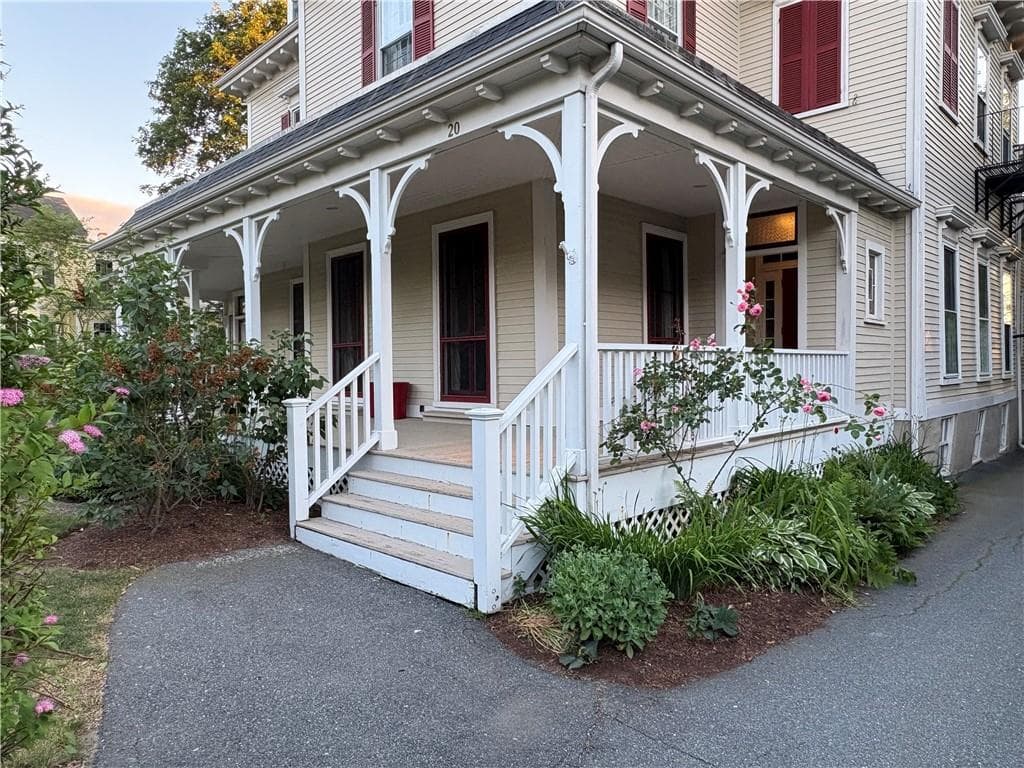 20 Greenough Place #1A - Photo 2