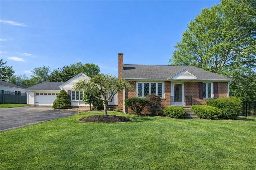299 West Allenton Road - Photo 2