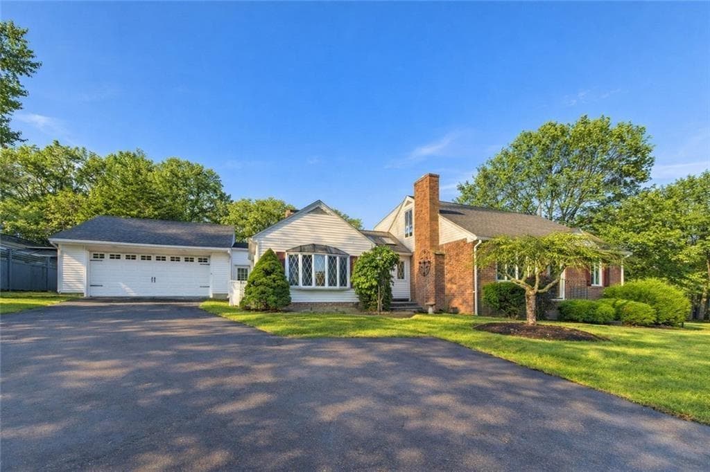 299 West Allenton Road