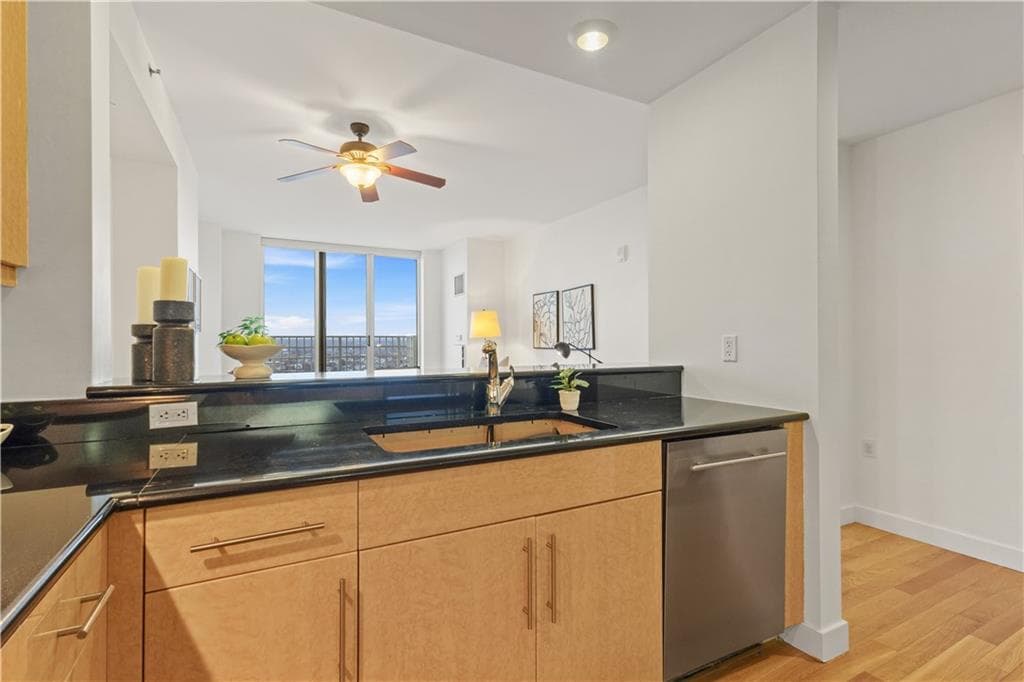 1 West Exchange Street #2602 - Photo 5