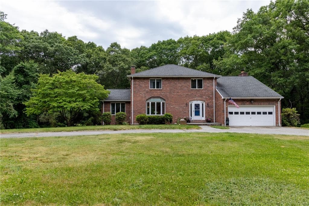20 Lincoln Drive - Photo 2
