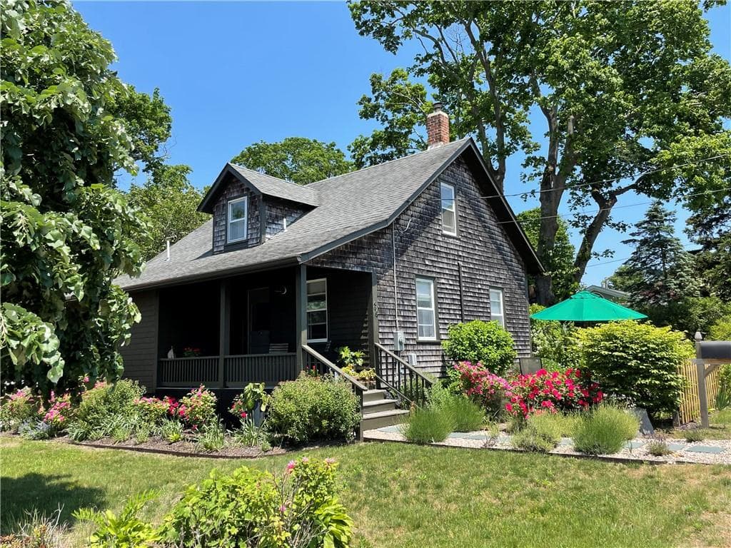 36 Windsor Street - Photo 2