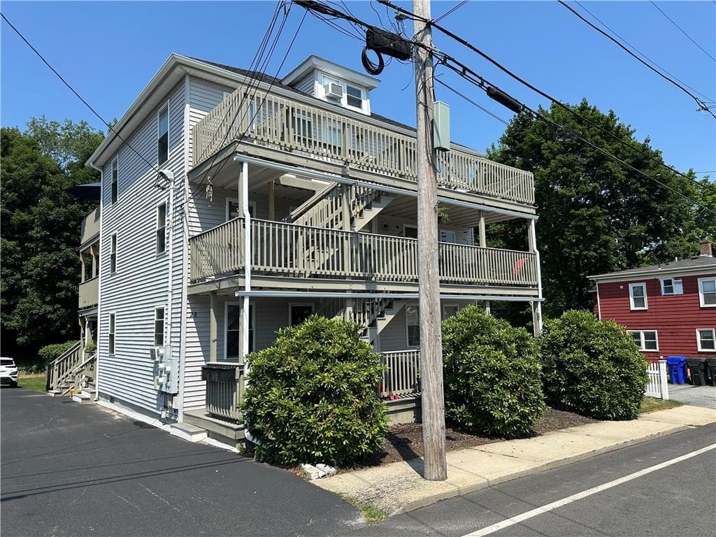 28 Bridge Street