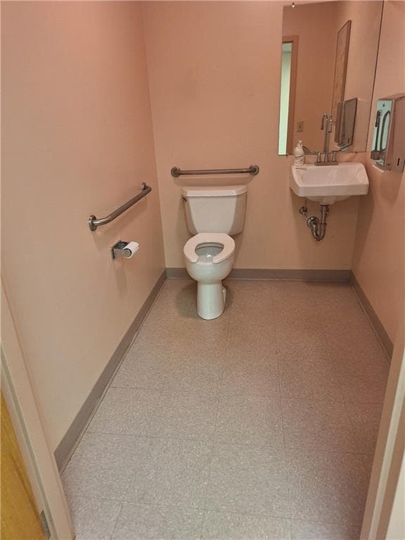 725 Reservoir Avenue - Photo 4