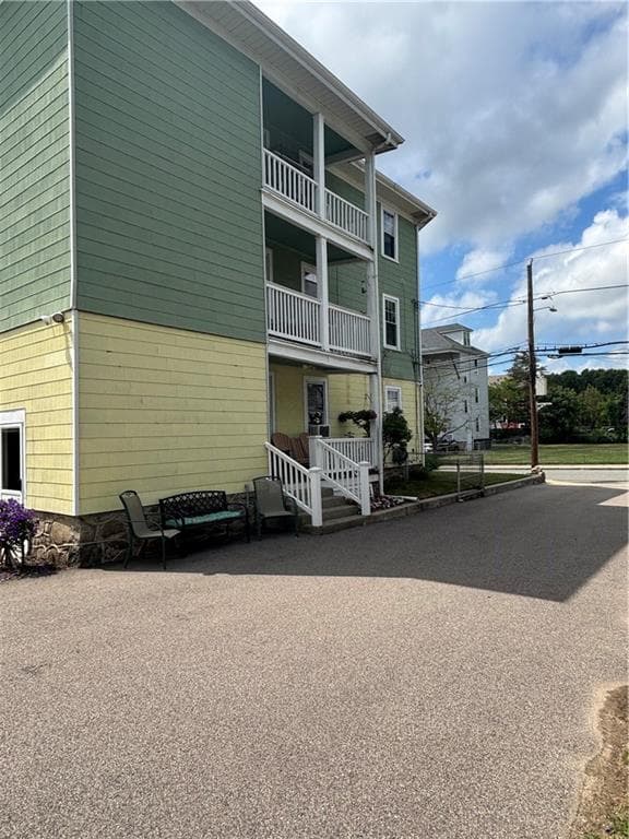 351 Robinson Street - Photo 2