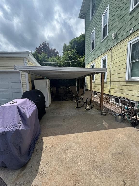 351 Robinson Street - Photo 4