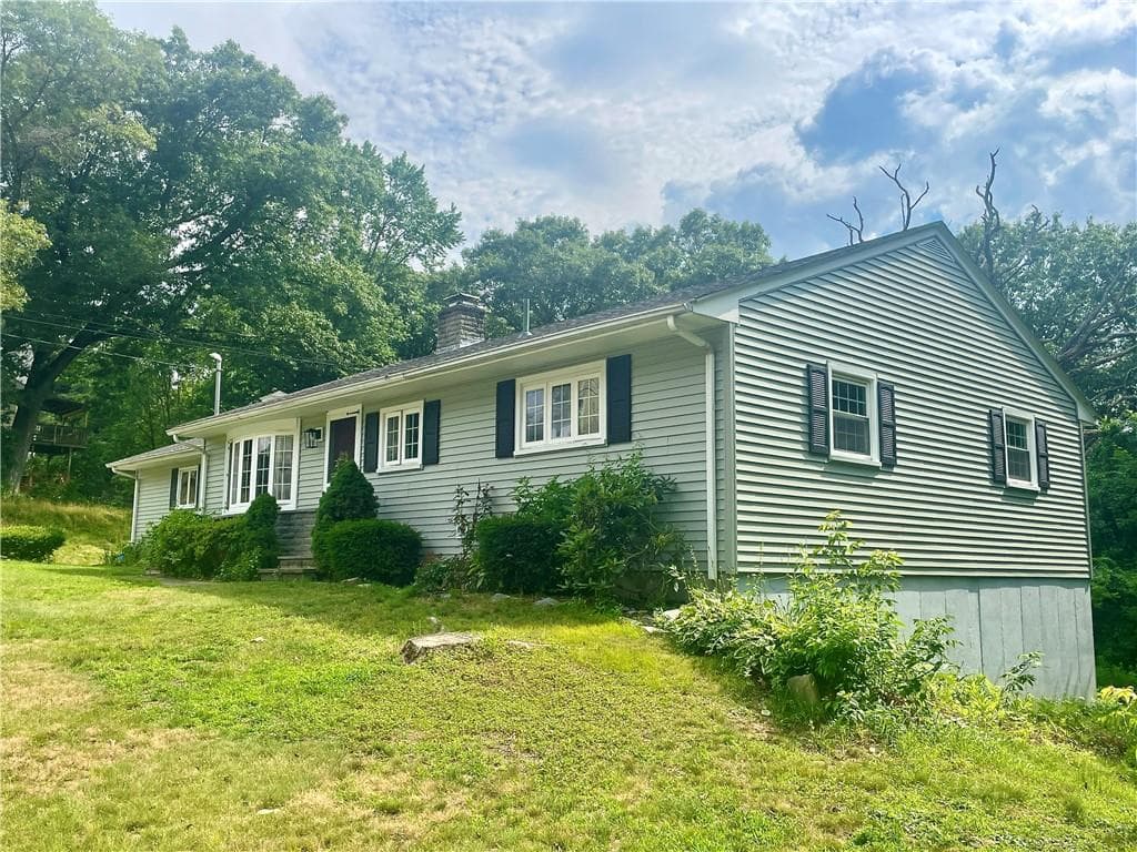 182 Highland Street - Photo 2