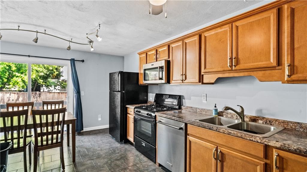 52 America Street #2 - Photo 5