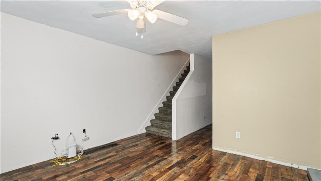 52 America Street #2 - Photo 4