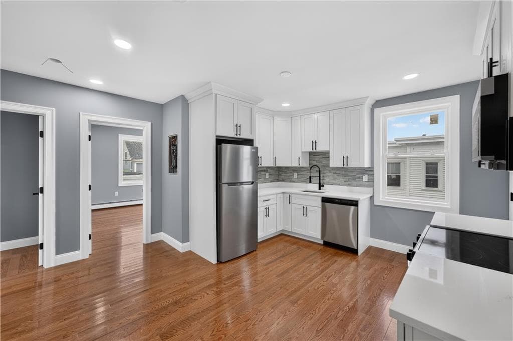 100 Knight Street #6 - Photo 2