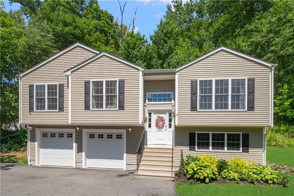 15 Birch Road - Photo 2