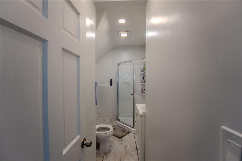 264 Douglas Avenue - Photo 4