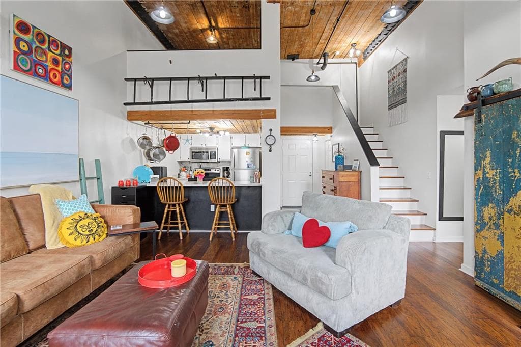 15 Higgins Street #317 - Photo 4