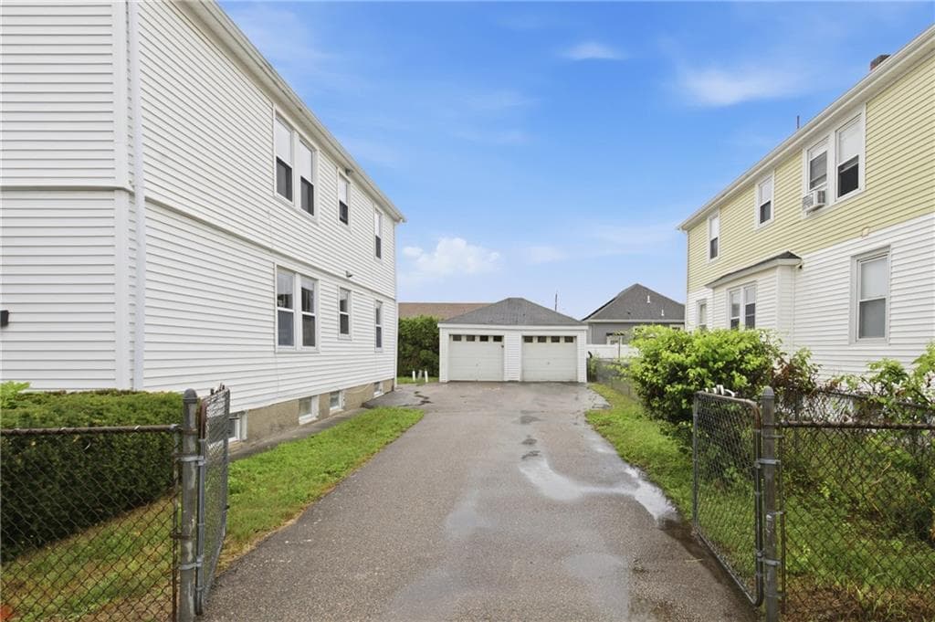 18 Jackson Avenue - Photo 3