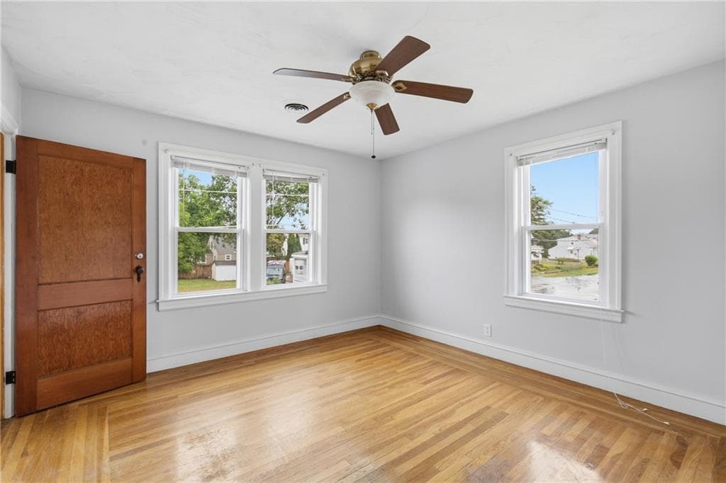 18 Jackson Avenue - Photo 5