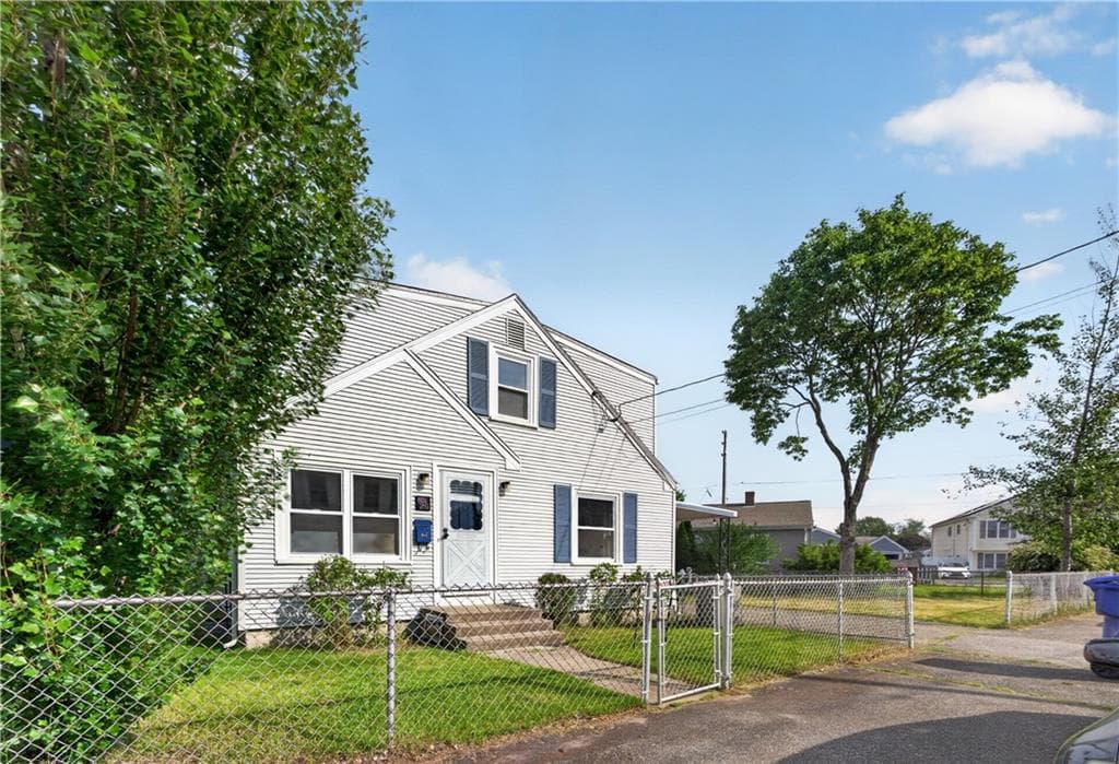 28 Hazard Street - Photo 2