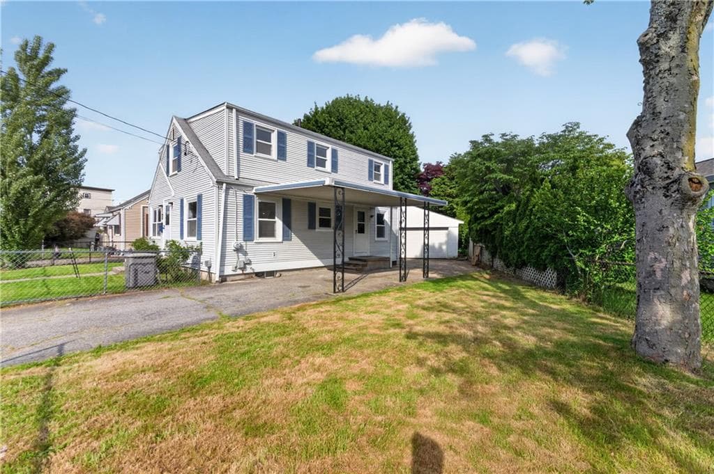 28 Hazard Street - Photo 3