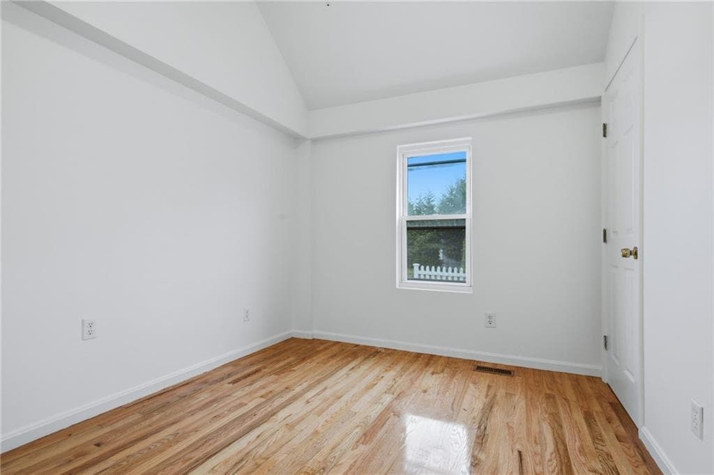61 West Warwick Avenue - Photo 5