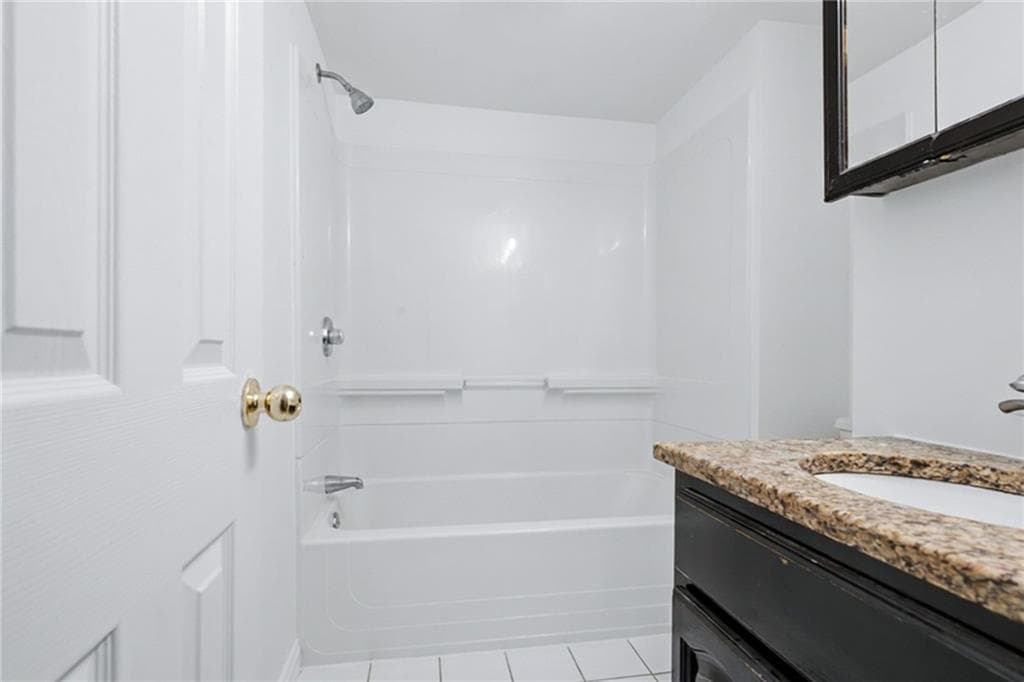 61 West Warwick Avenue - Photo 4