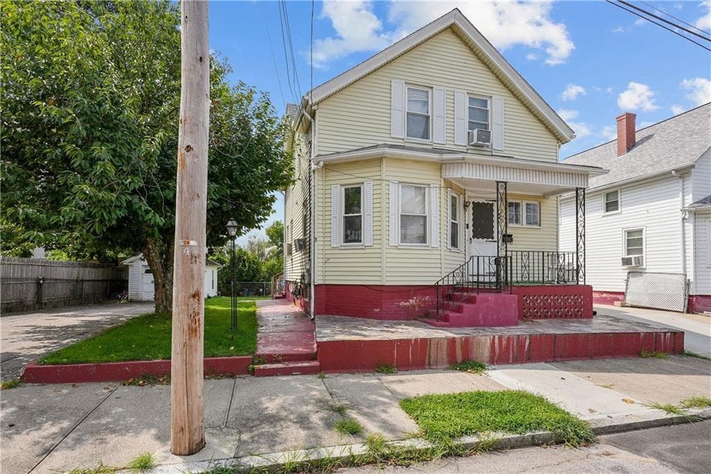 44 Winthrop Avenue