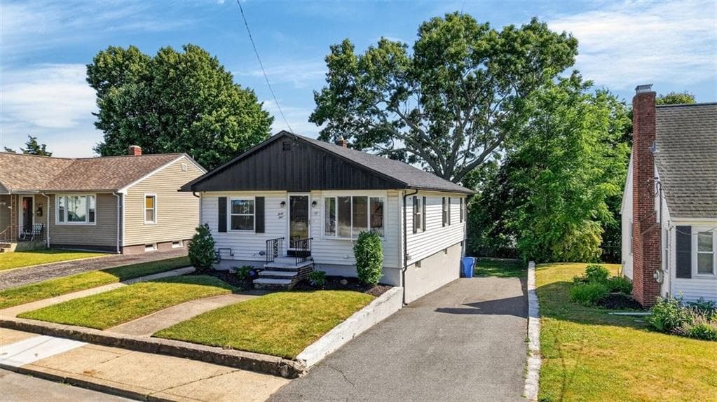 44 Cliff Avenue - Photo 2