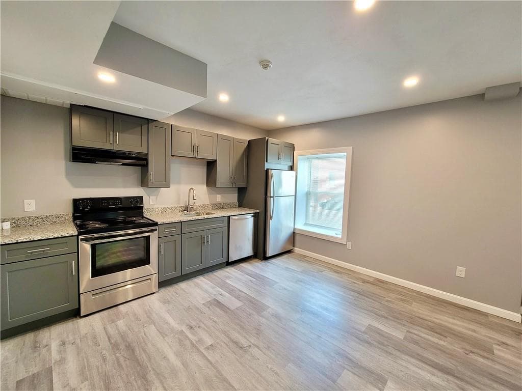 527 Charles Street #1 - Photo 3