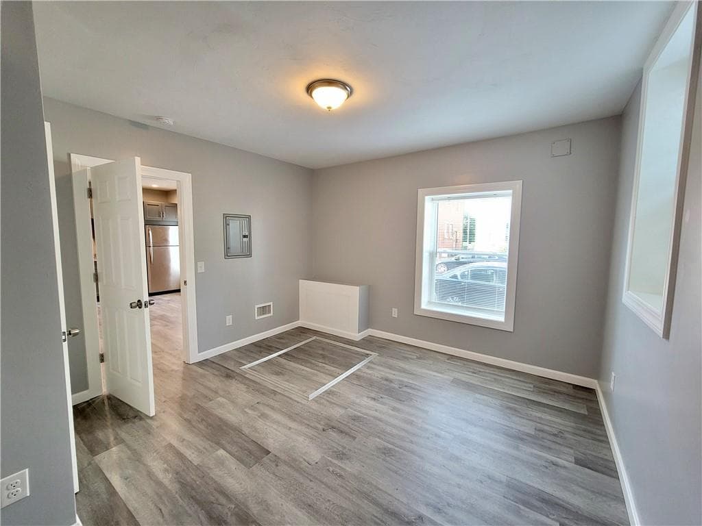 527 Charles Street #1 - Photo 4