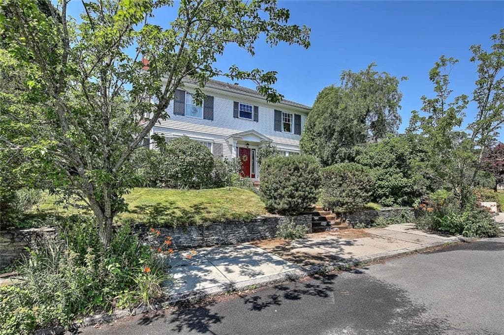 21 Blaisdell Avenue - Photo 2