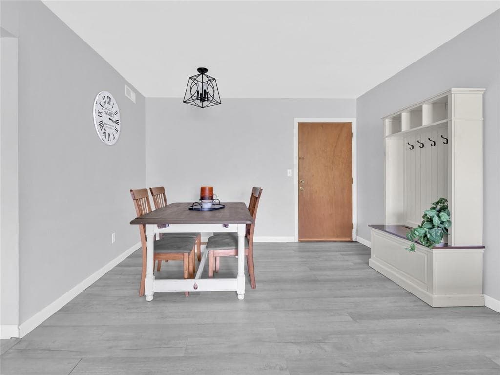 1137 Hartford Avenue #5B - Photo 3
