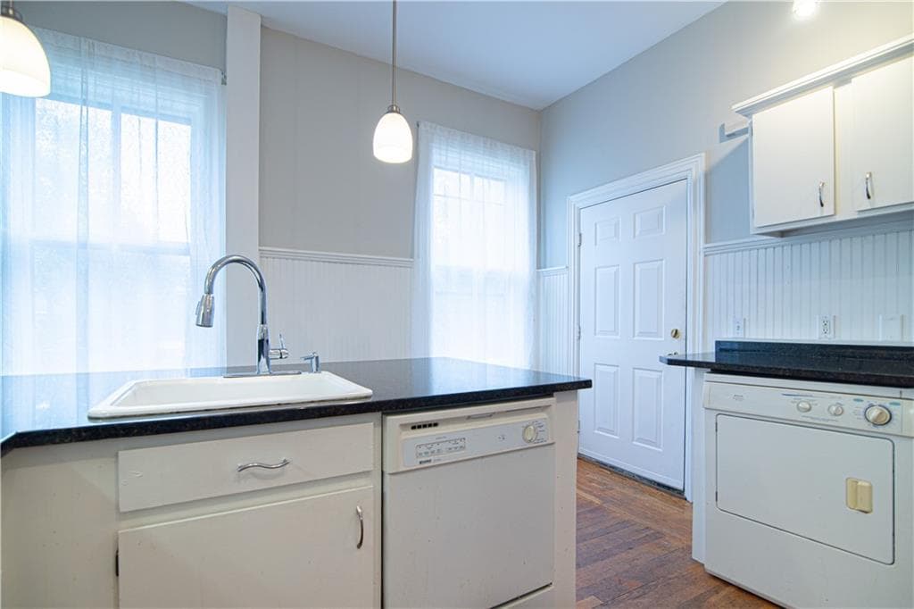 68 Dexter Street #1 - Photo 3