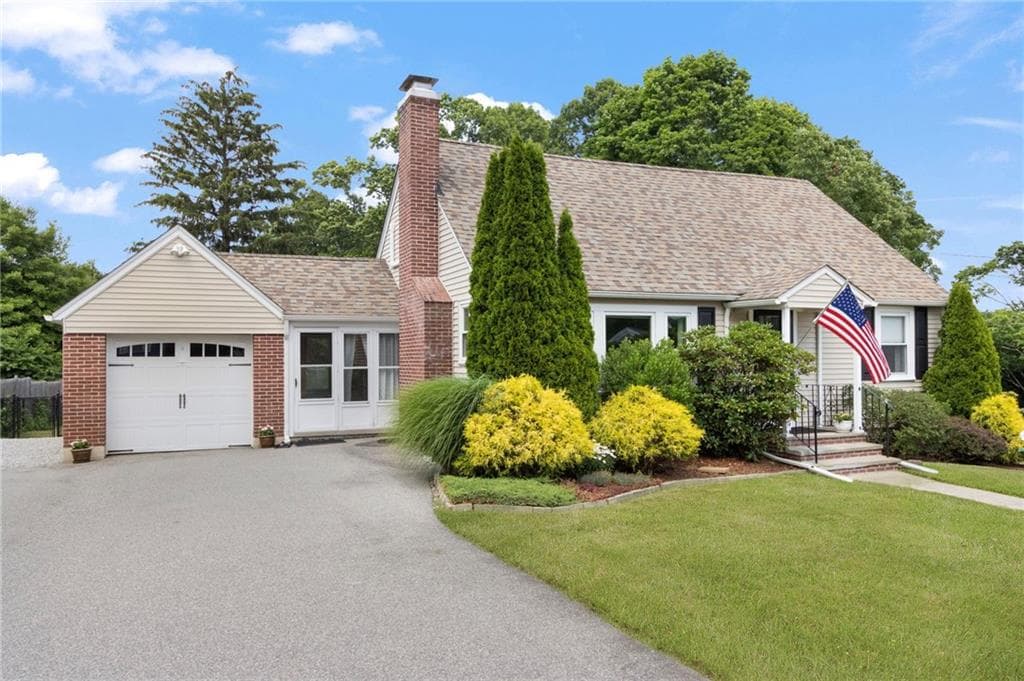 25 Leroy Avenue - Photo 3