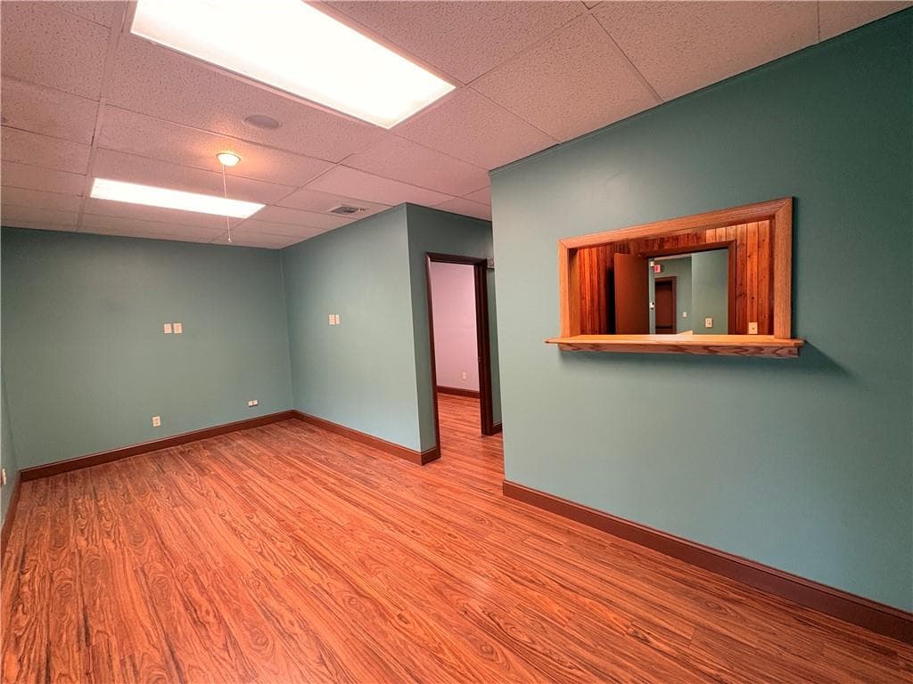 570 Putnam Pike - Photo 4