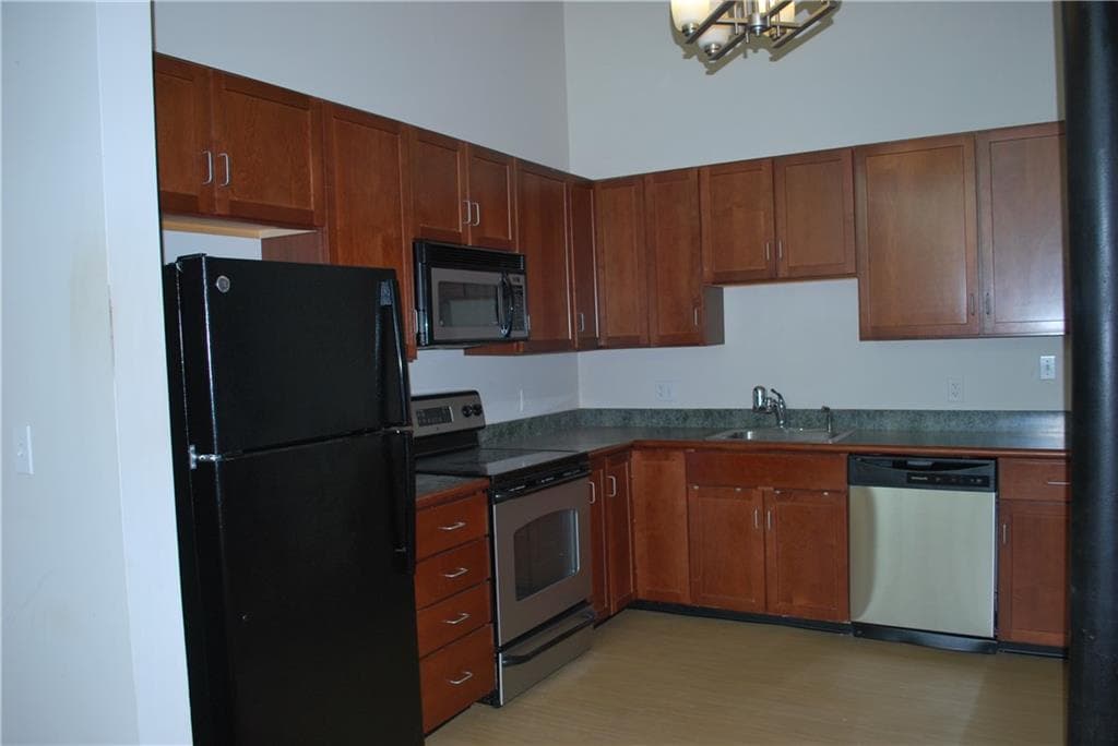 180 Allen Street #104 - Photo 5