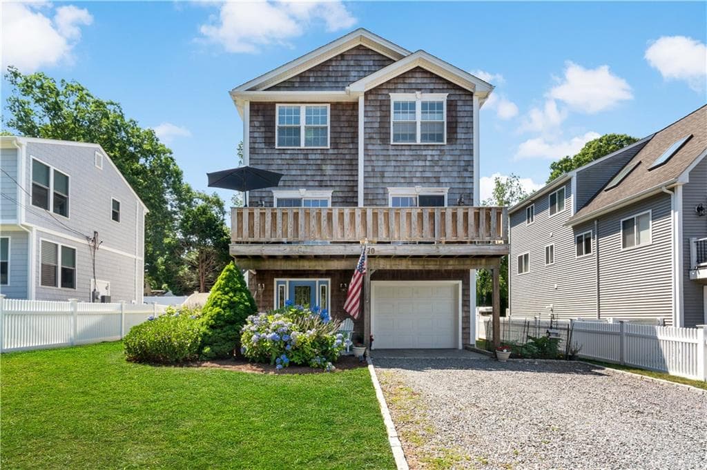 120 Montauk Road