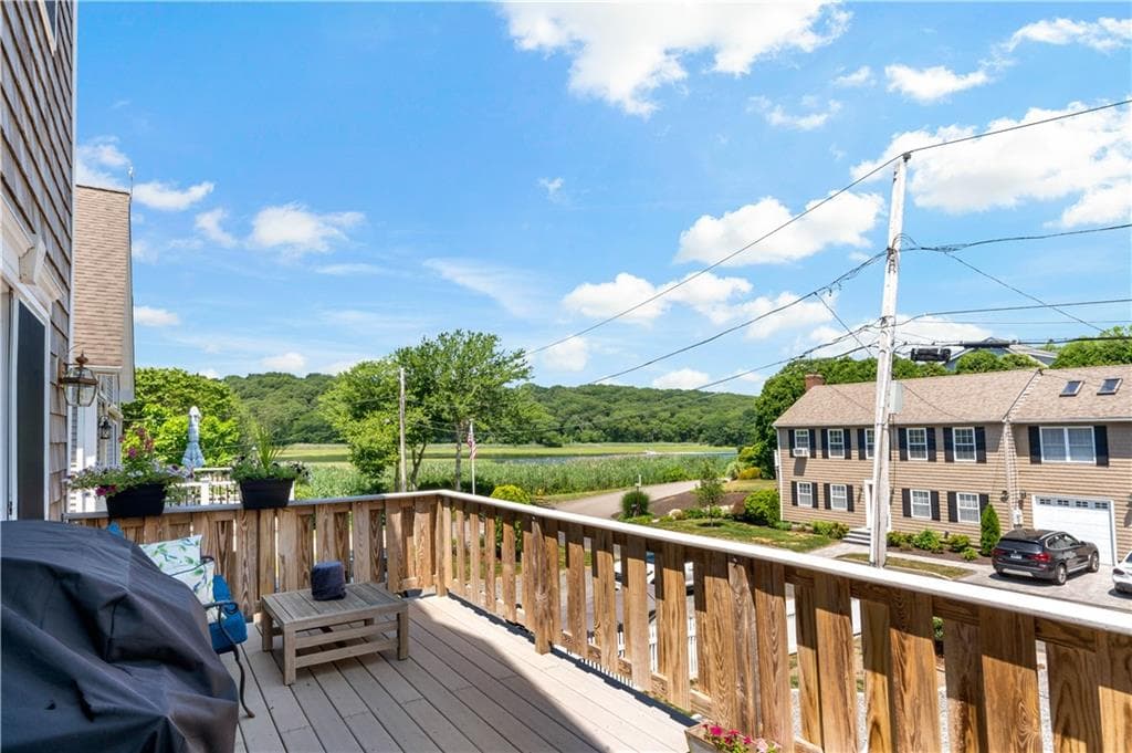 120 Montauk Road - Photo 5