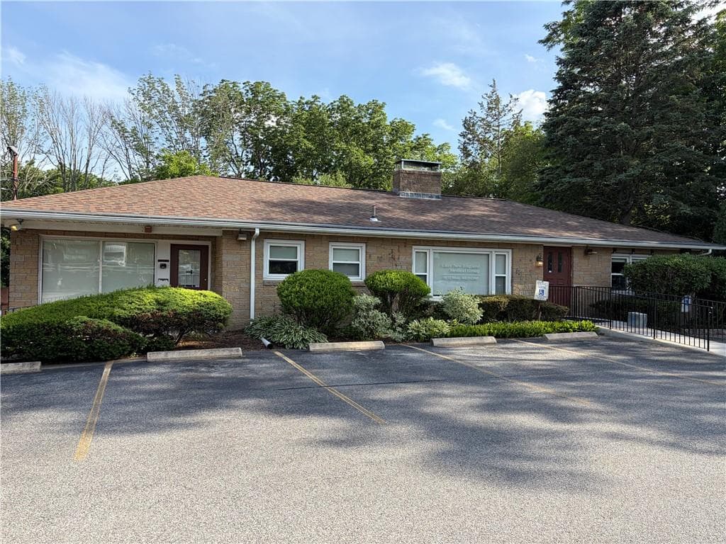 688 Frenchtown Road - Photo 3