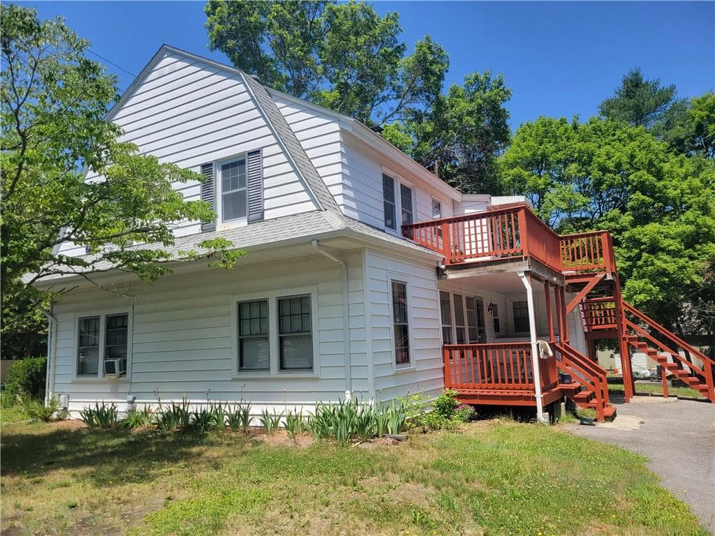 395 Bradford Road - Photo 2