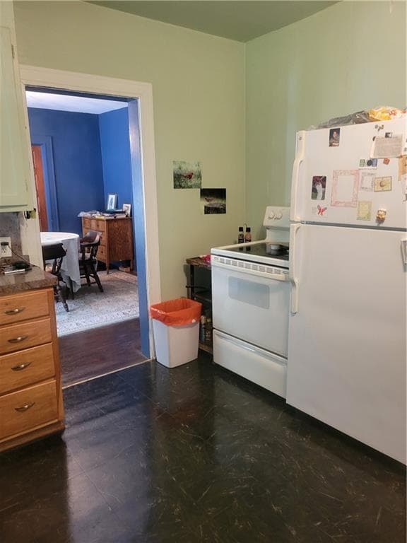 395 Bradford Road - Photo 4