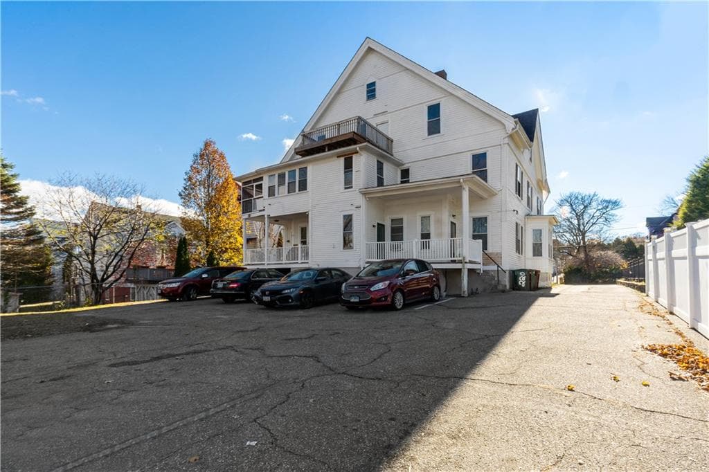 222 Carrington Avenue - Photo 2