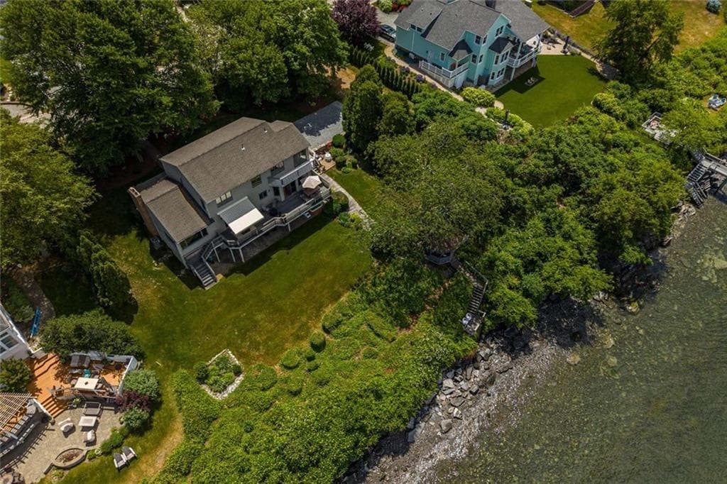 129 Seaside Drive - Photo 4